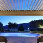Pergolas bioclimatiques en bord de mer : matériaux et finitions à privilégier
